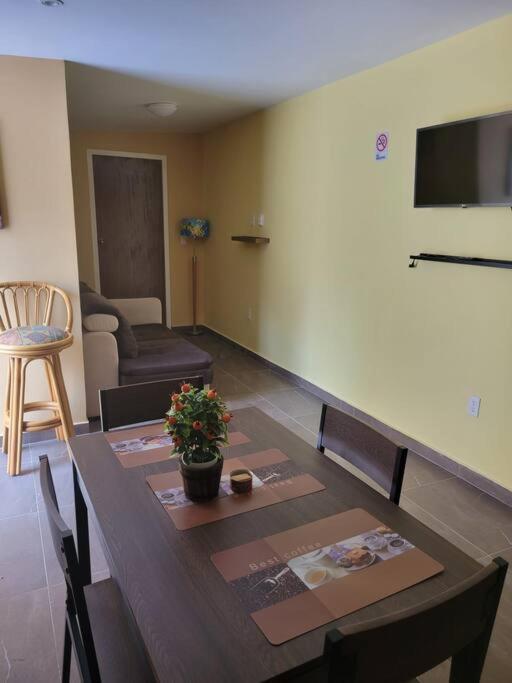 Centrally Located, Private, 1 Bedroom Apartment. Willemstad Eksteriør billede